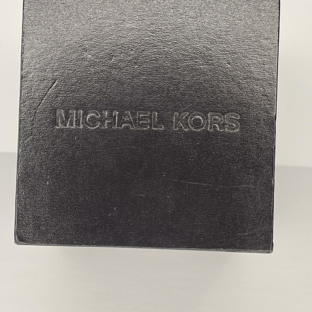 Two tone Michael kors watch - Picture 4 of 5